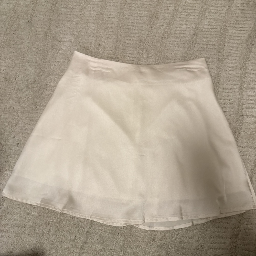 Elegant White Women's Skirt